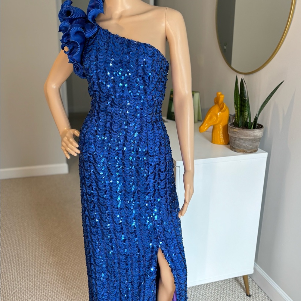 Elegant Blue One Shoulder Dress